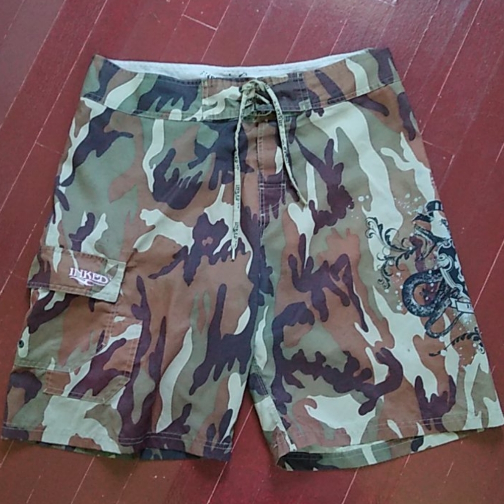 Men's Inked camo boardshorts/swim trunks size 36